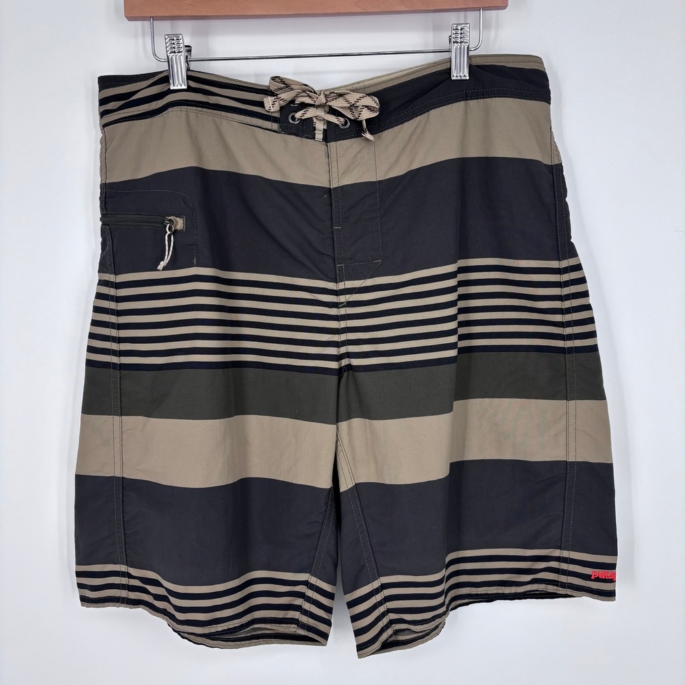 Patagonia Wavefarer Board Shorts Mens 35 Striped Swim Trunks Khaki Surfing Nylon